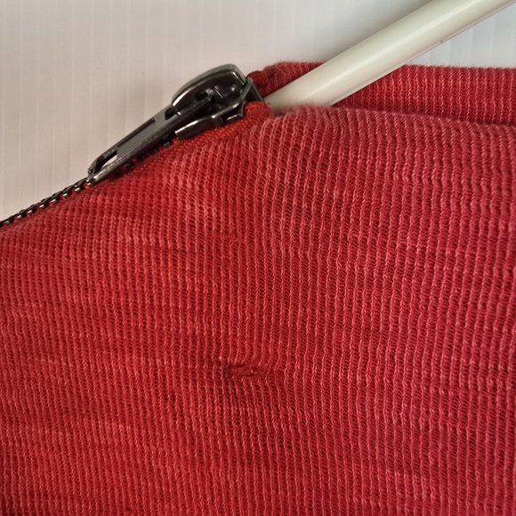 Free People We The Free Womens Nikaka Thermal Knit Top Zip Shoulder Size XS Red - Picture 12 of 15